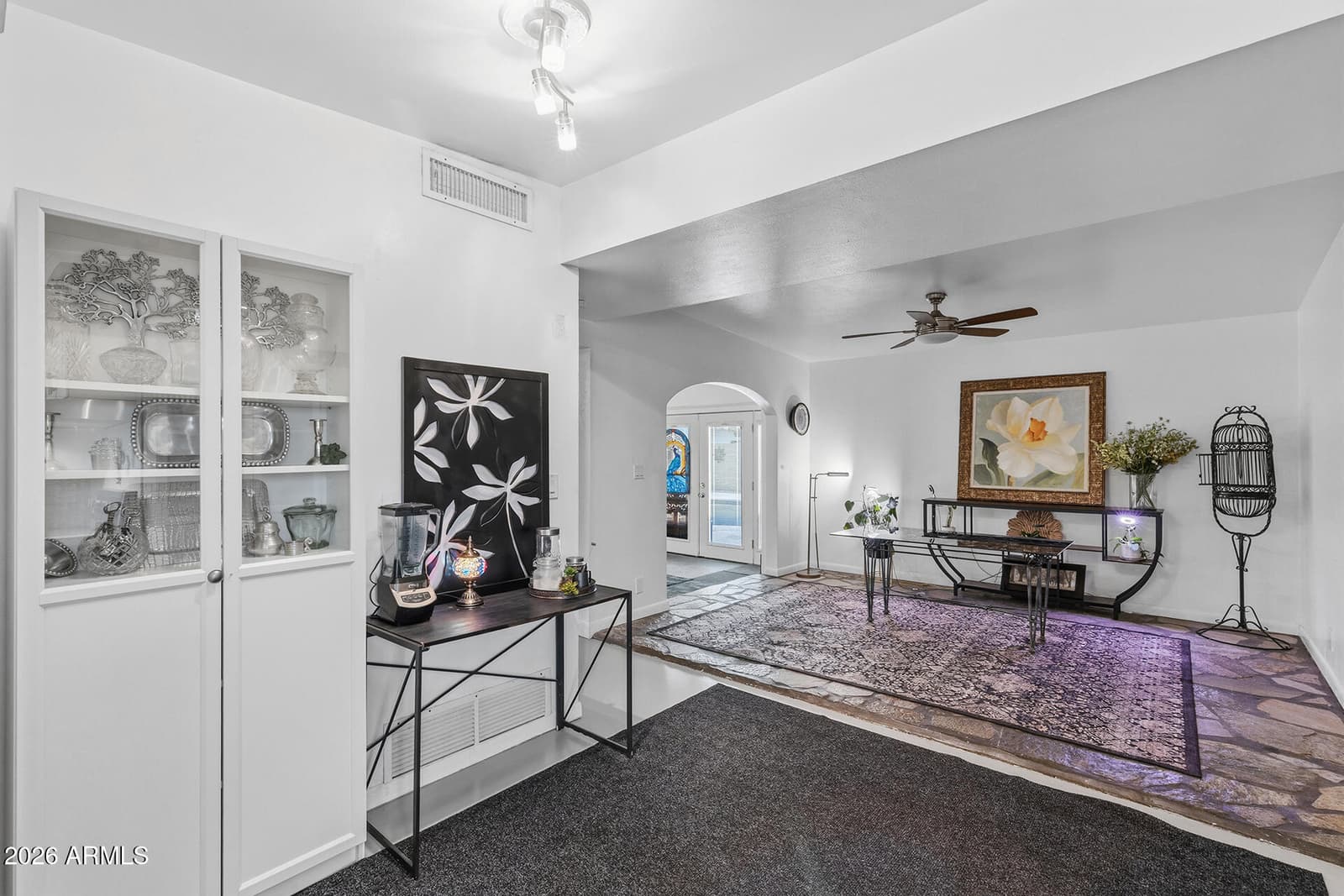 11030 N 33RD Place, Phoenix, AZ 85028 — photo 10 of 41