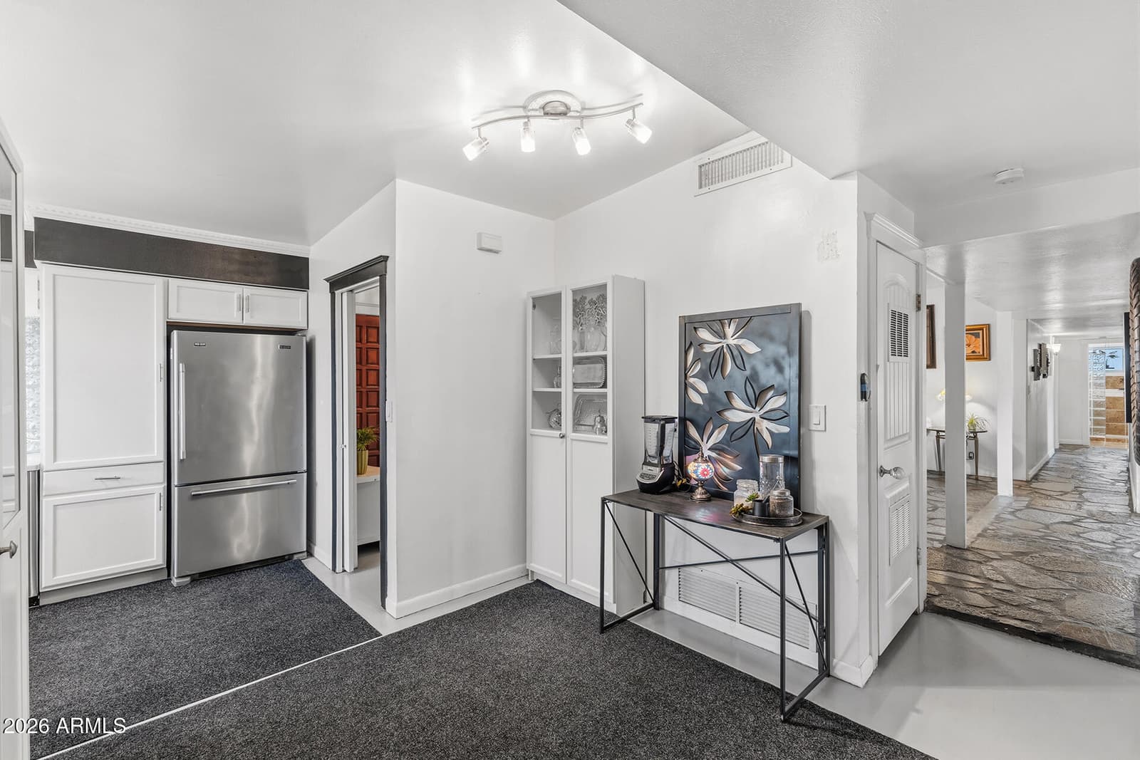 11030 N 33RD Place, Phoenix, AZ 85028 — photo 12 of 41