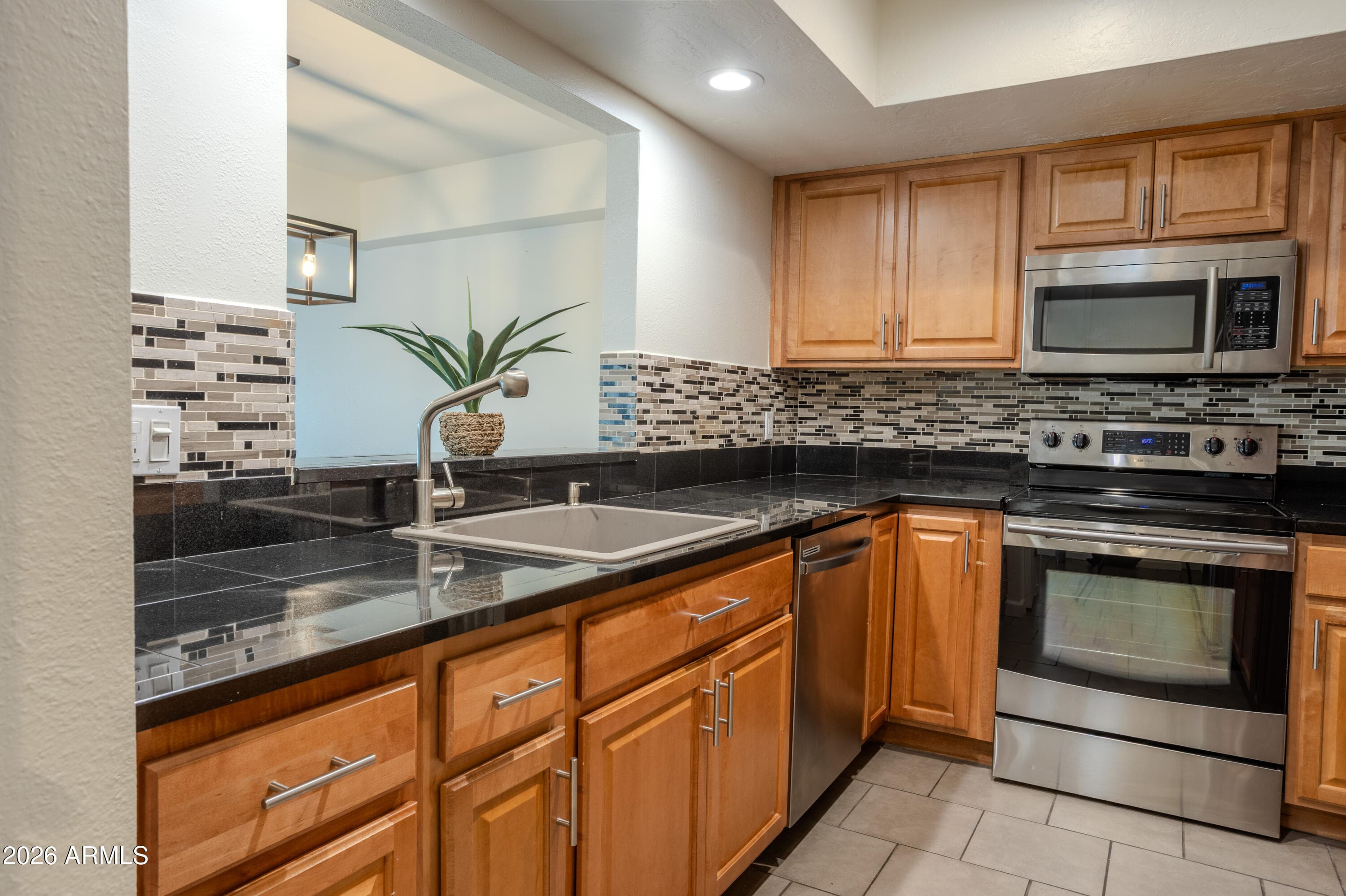 7920 E Arlington Road Unit 6, Scottsdale, AZ 85250 — photo 8 of 32