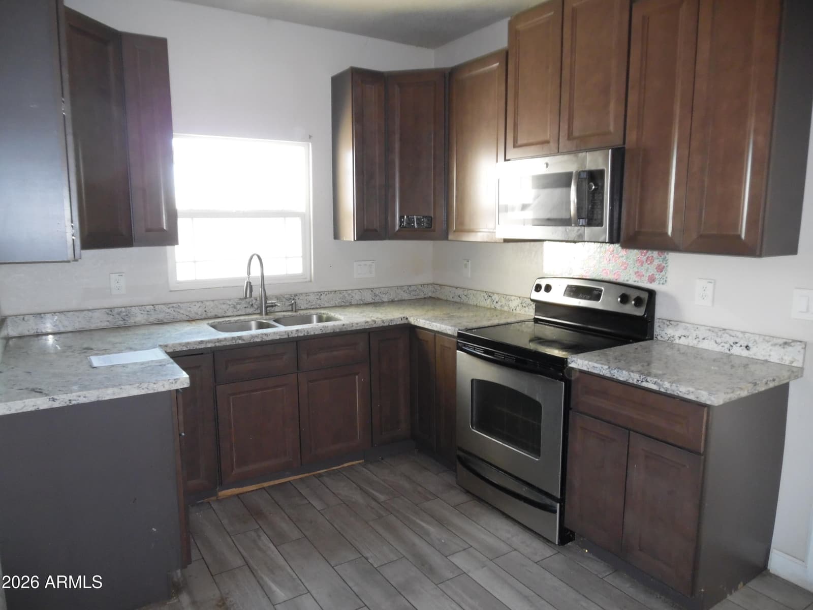 211 E EASON Avenue, Buckeye, AZ 85326 — photo 9 of 14