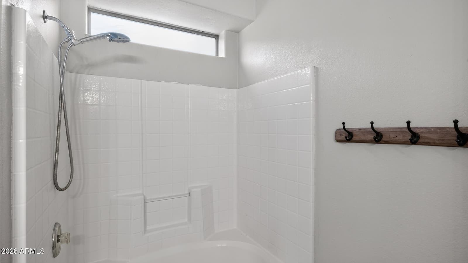 7230 W SHEILA Lane, Phoenix, AZ 85033 — photo 5 of 16
