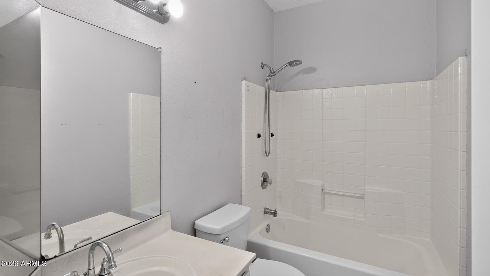 7230 W SHEILA Lane, Phoenix, AZ 85033 — photo 13 of 16