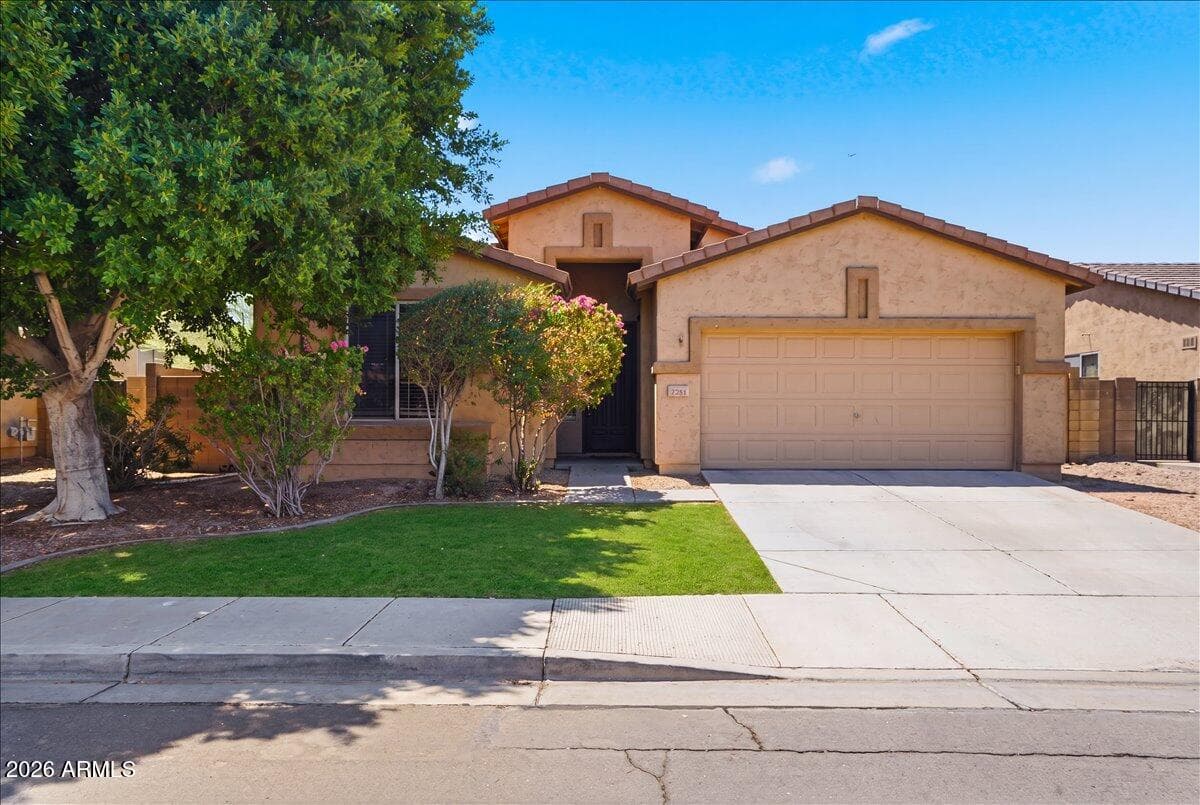 2791 E CARLA VISTA Drive, Chandler, AZ 85225 — photo 3 of 37