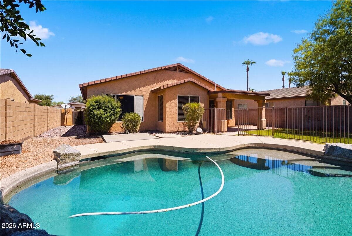 2791 E CARLA VISTA Drive, Chandler, AZ 85225 — photo 5 of 37