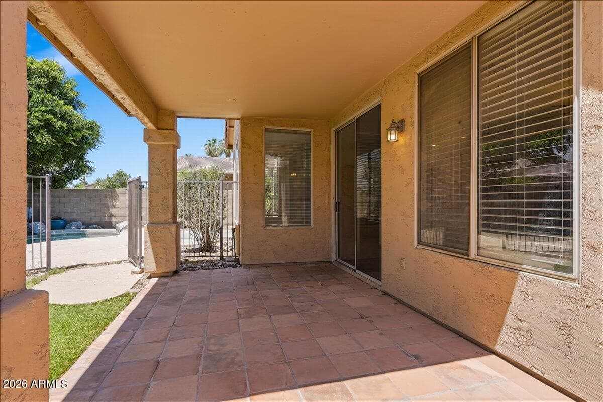 2791 E CARLA VISTA Drive, Chandler, AZ 85225 — photo 8 of 37