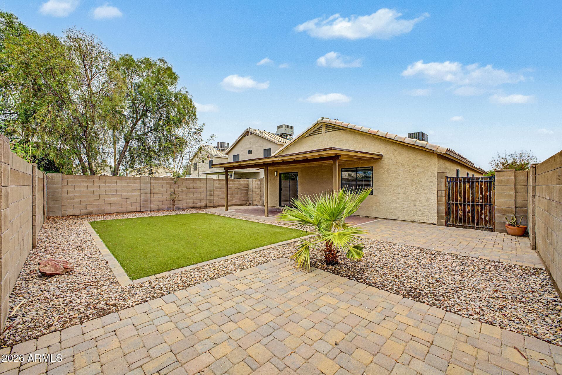 2111 E WILLIAMS Drive, Phoenix, AZ 85024 — photo 31 of 32