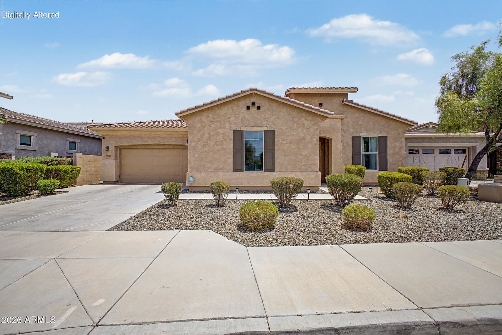 5025 N 190TH Drive, Litchfield Park, AZ 85340 — photo 4 of 37