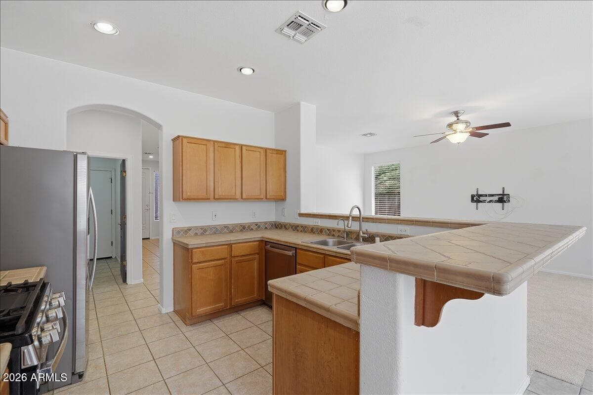 2791 E CARLA VISTA Drive, Chandler, AZ 85225 — photo 20 of 37