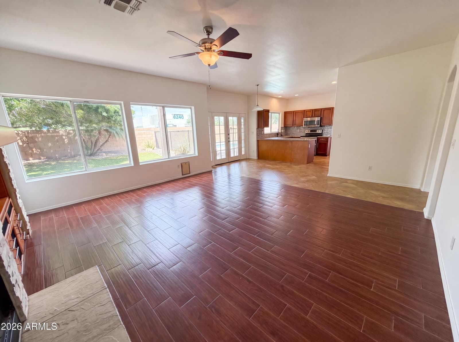 8274 S STEPHANIE Lane, Tempe, AZ 85284 — photo 3 of 28