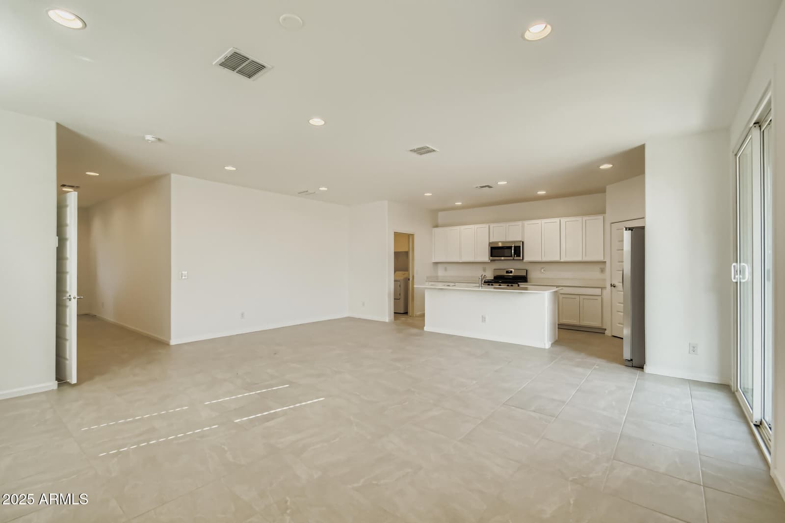 9731 W WELDON Avenue, Phoenix, AZ 85037 — photo 9 of 33
