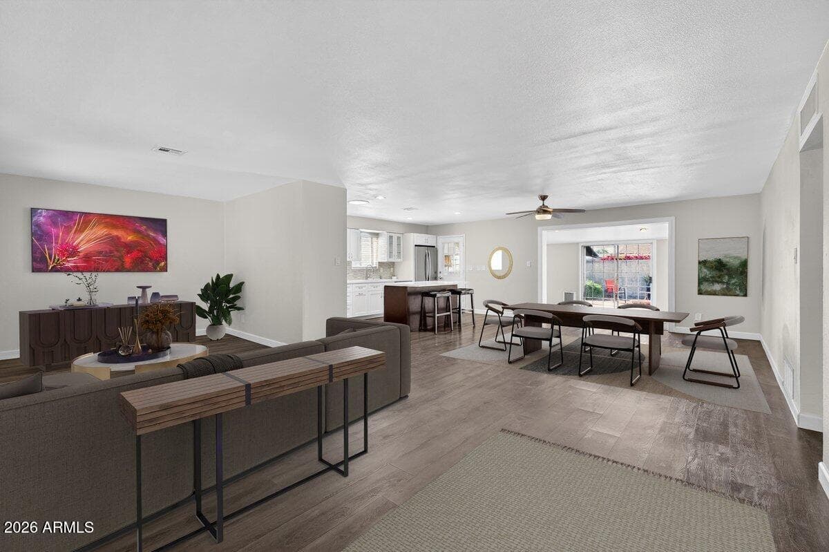 8725 E JACKRABBIT Road, Scottsdale, AZ 85250 — photo 10 of 39