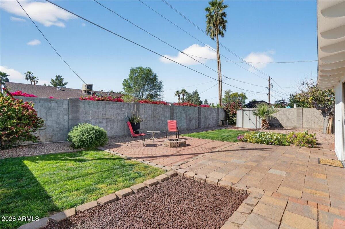 8725 E JACKRABBIT Road, Scottsdale, AZ 85250 — photo 32 of 39