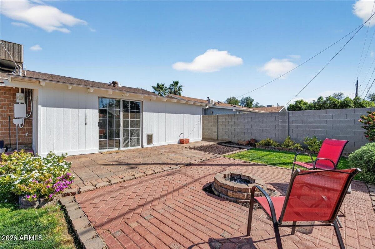 8725 E JACKRABBIT Road, Scottsdale, AZ 85250 — photo 33 of 39