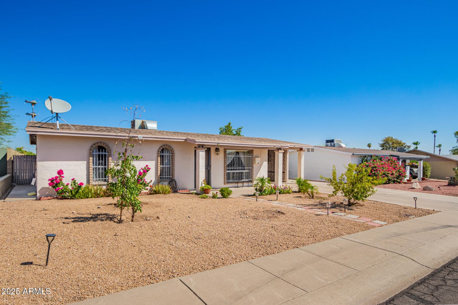 15618 N 21ST Street, Phoenix, AZ 85022 — photo 11 of 31