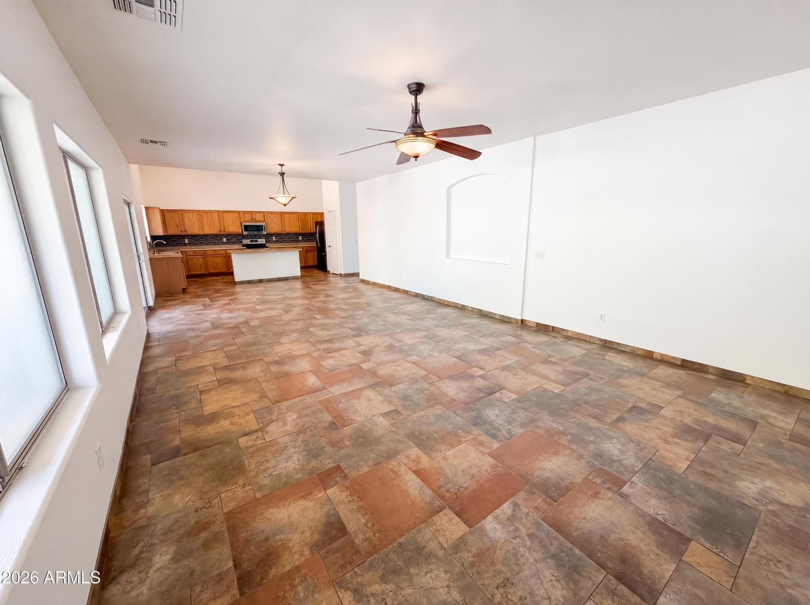 7428 S 15TH Drive, Phoenix, AZ 85041 — photo 13 of 37
