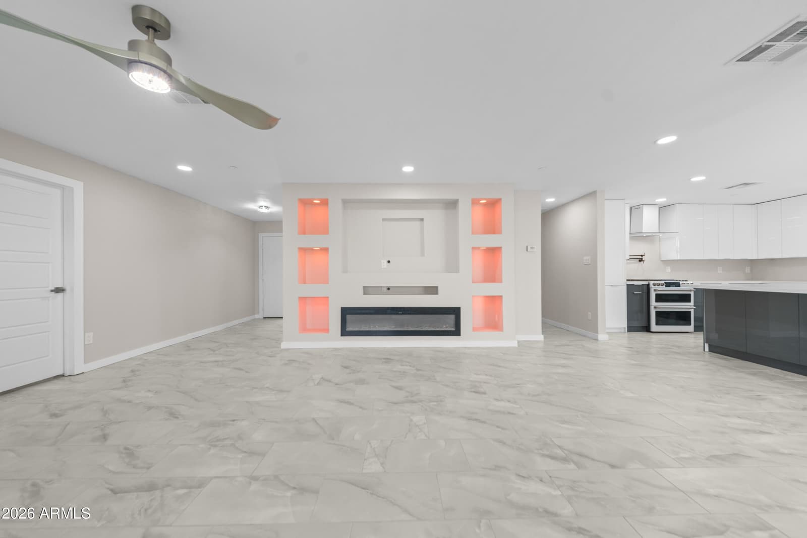 8202 E WHITTON Avenue, Scottsdale, AZ 85251 — photo 18 of 36