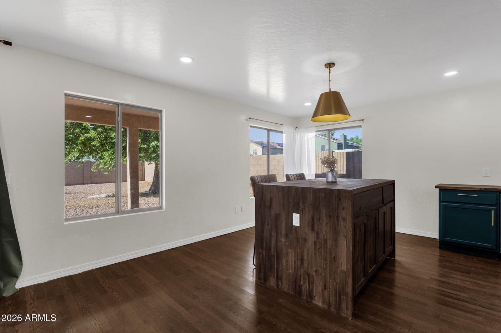 7664 W KRALL Street, Glendale, AZ 85303 — photo 14 of 34