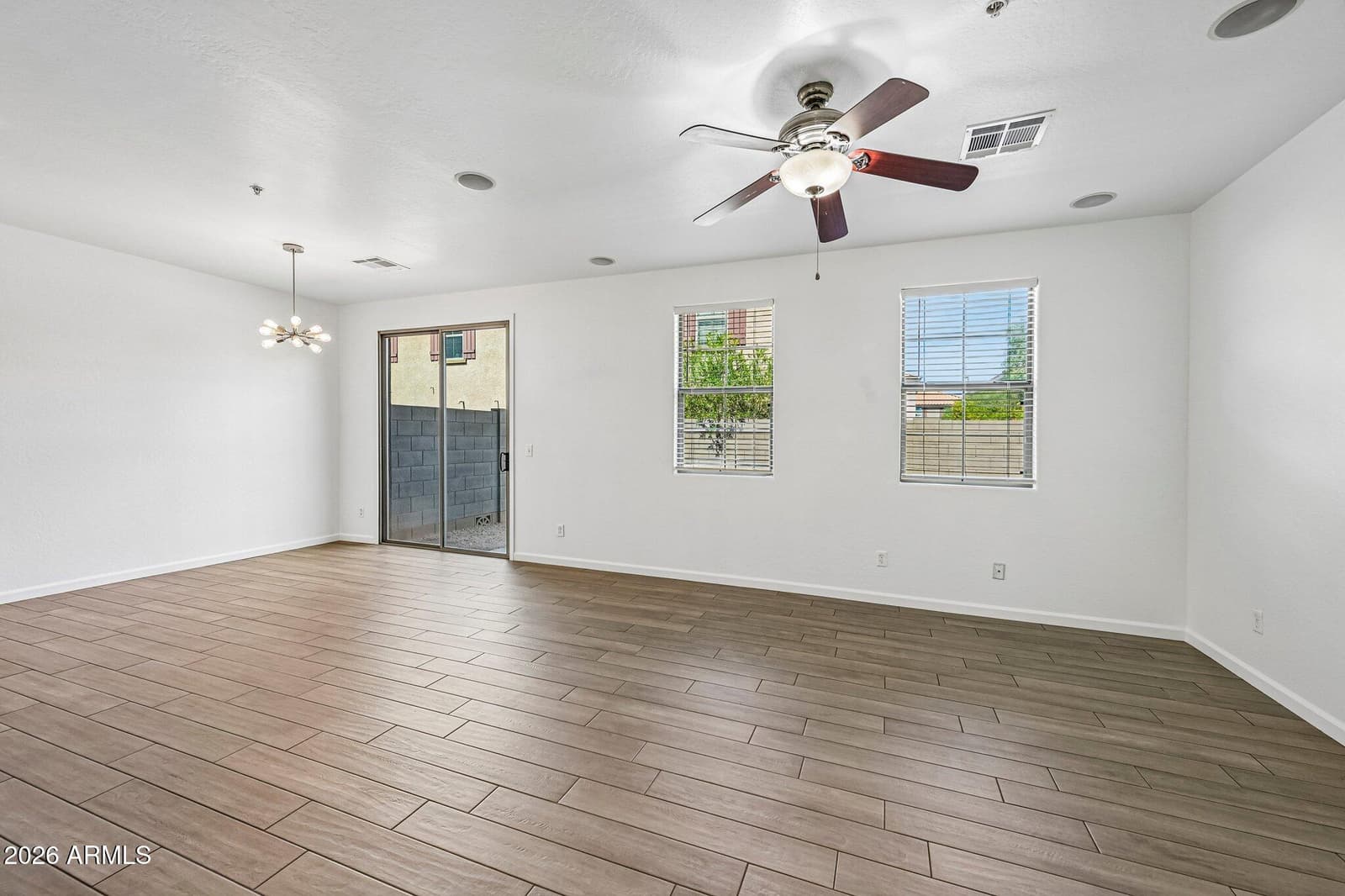 1255 S RIALTO 165, Mesa, AZ 85209 — photo 4 of 22