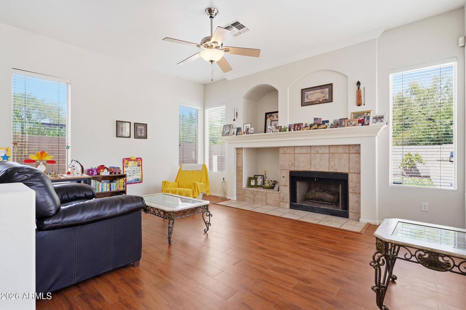 4010 E HAMBLIN Drive, Phoenix, AZ 85050 — photo 10 of 41