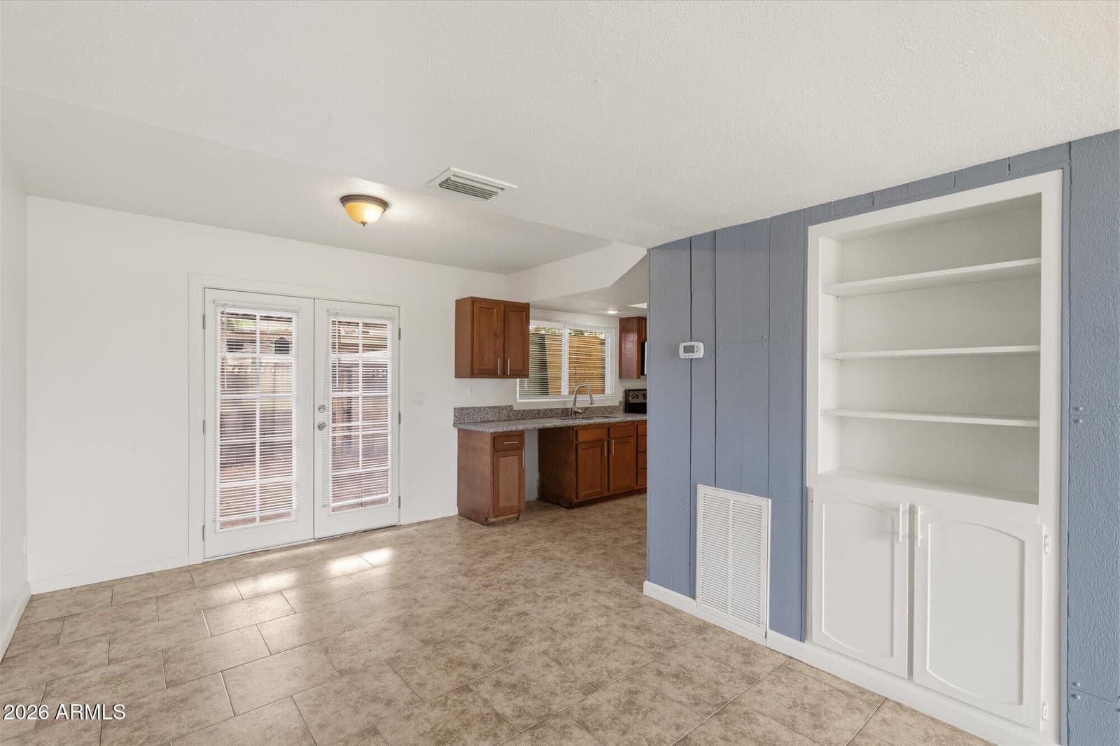 4718 N 26TH Drive, Phoenix, AZ 85017 — photo 6 of 20