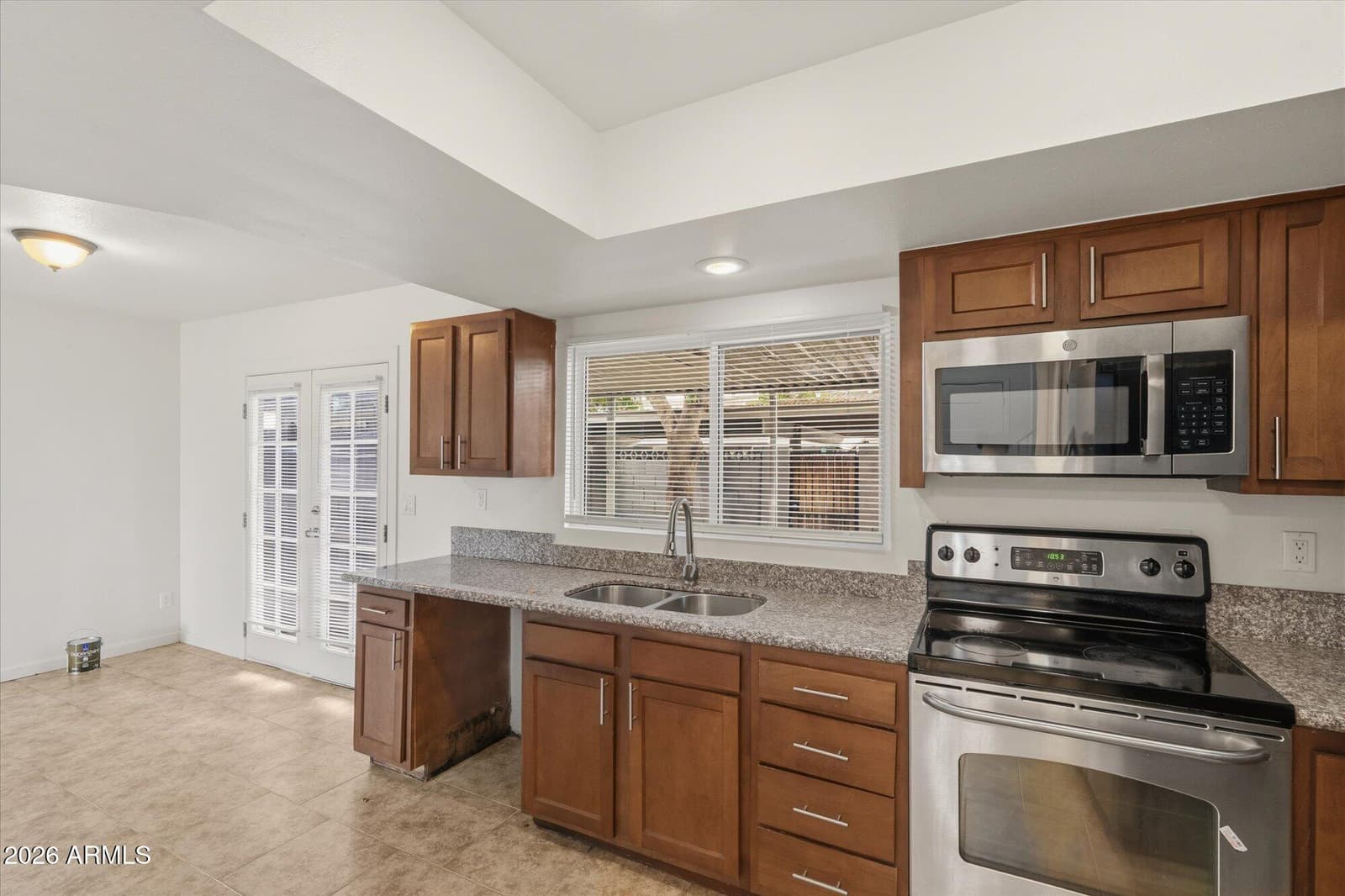 4718 N 26TH Drive, Phoenix, AZ 85017 — photo 8 of 20