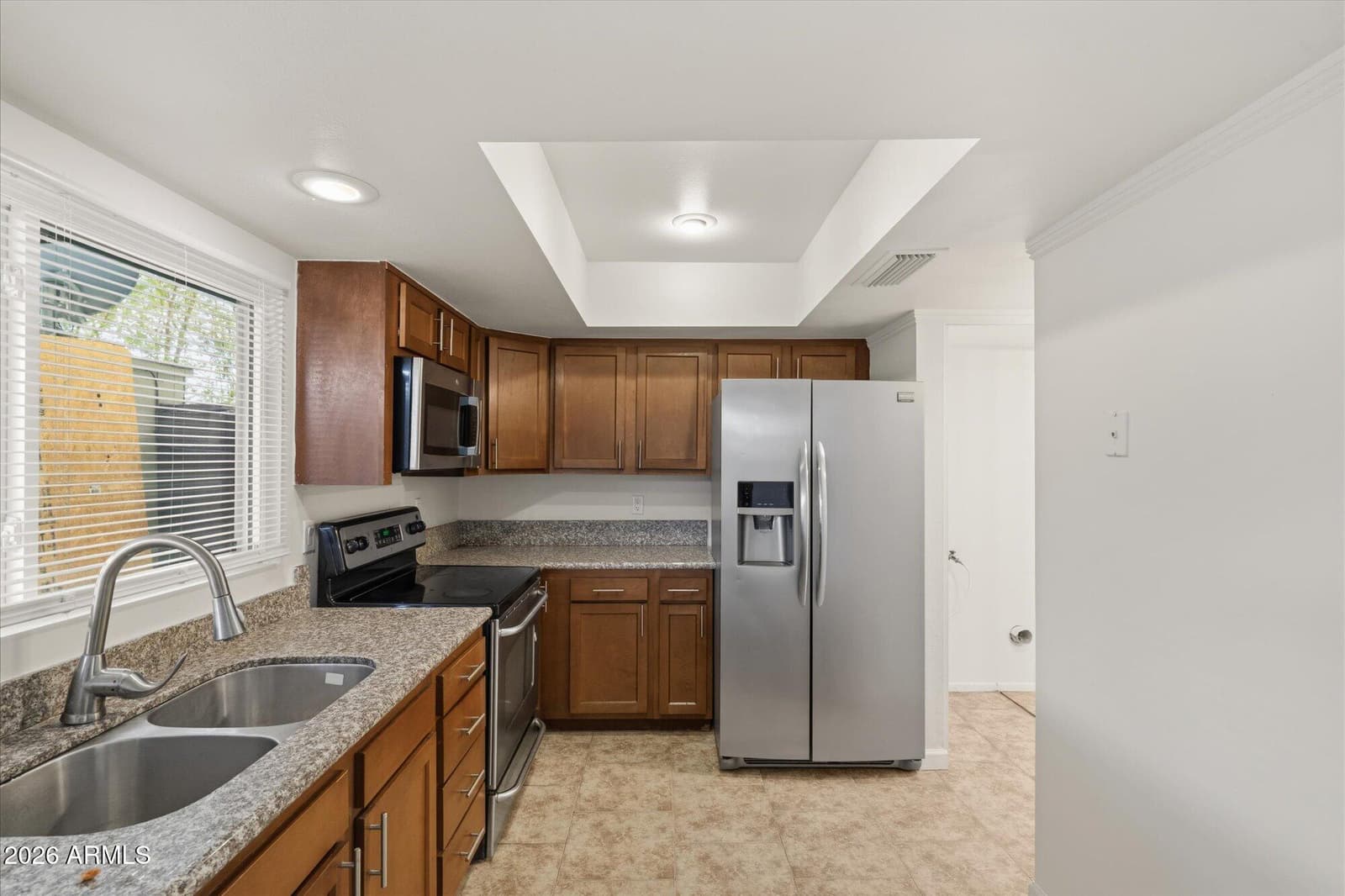 4718 N 26TH Drive, Phoenix, AZ 85017 — photo 9 of 20