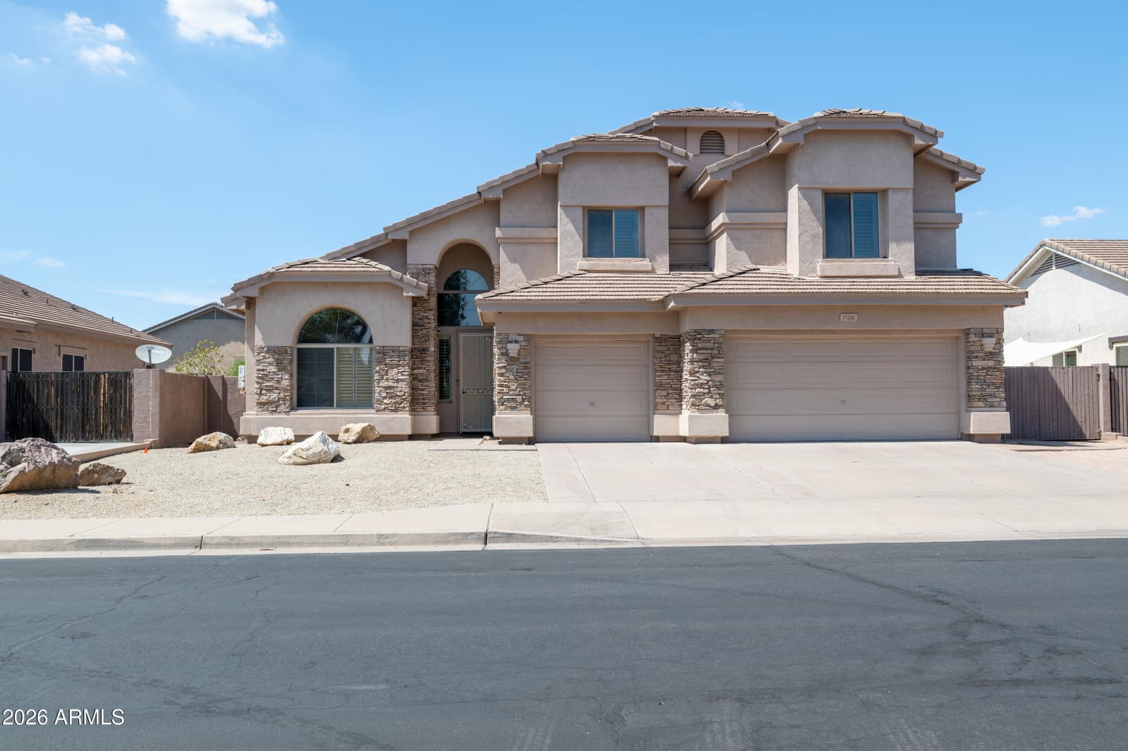 11046 E DECATUR Street, Mesa, AZ 85207 — photo 2 of 45