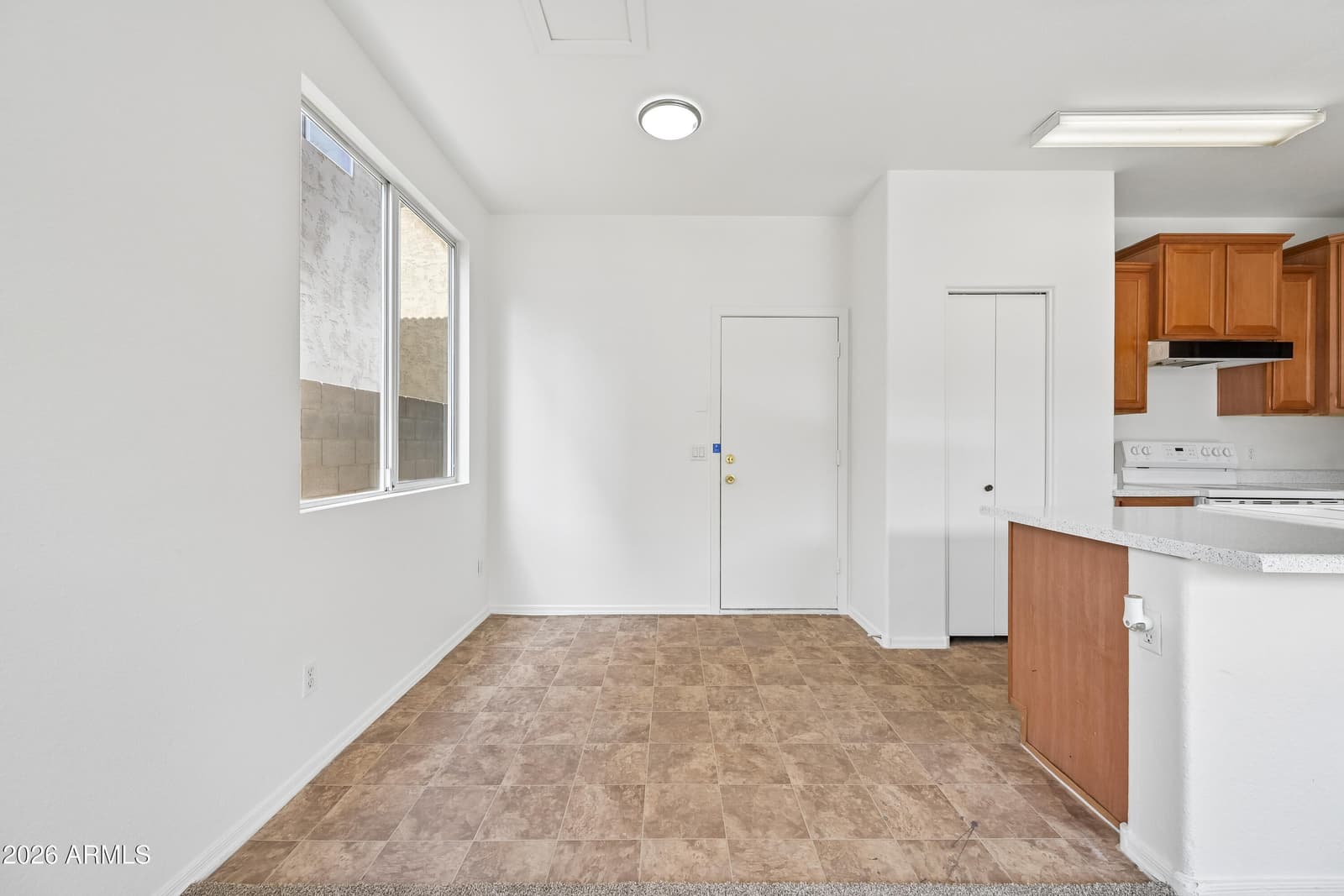 1515 E BLOCH Road, Phoenix, AZ 85040 — photo 21 of 48