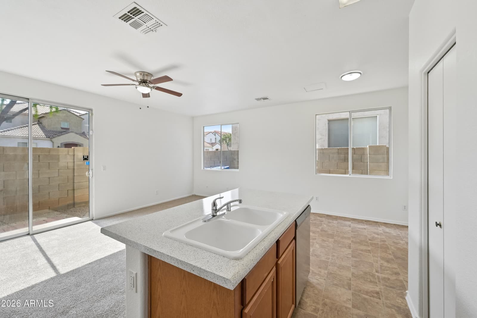 1515 E BLOCH Road, Phoenix, AZ 85040 — photo 40 of 48