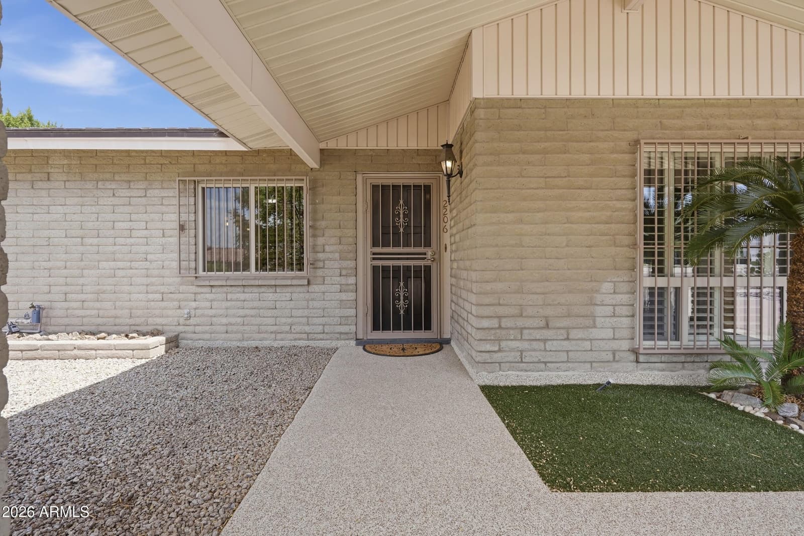2206 E Nicolet Avenue, Phoenix, AZ 85020 — photo 4 of 41