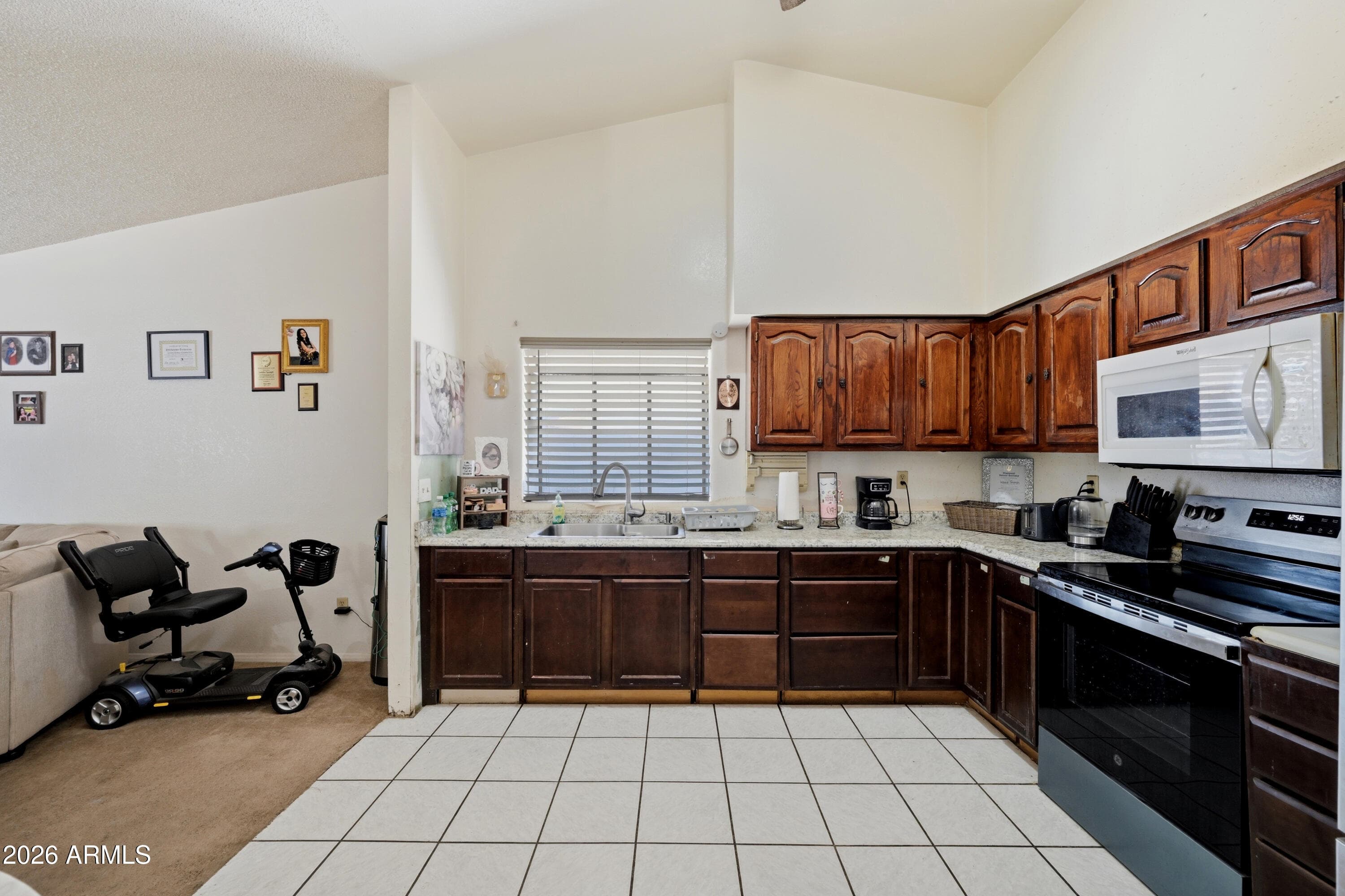 3539 W JOAN DE ARC Avenue, Phoenix, AZ 85029 — photo 13 of 30