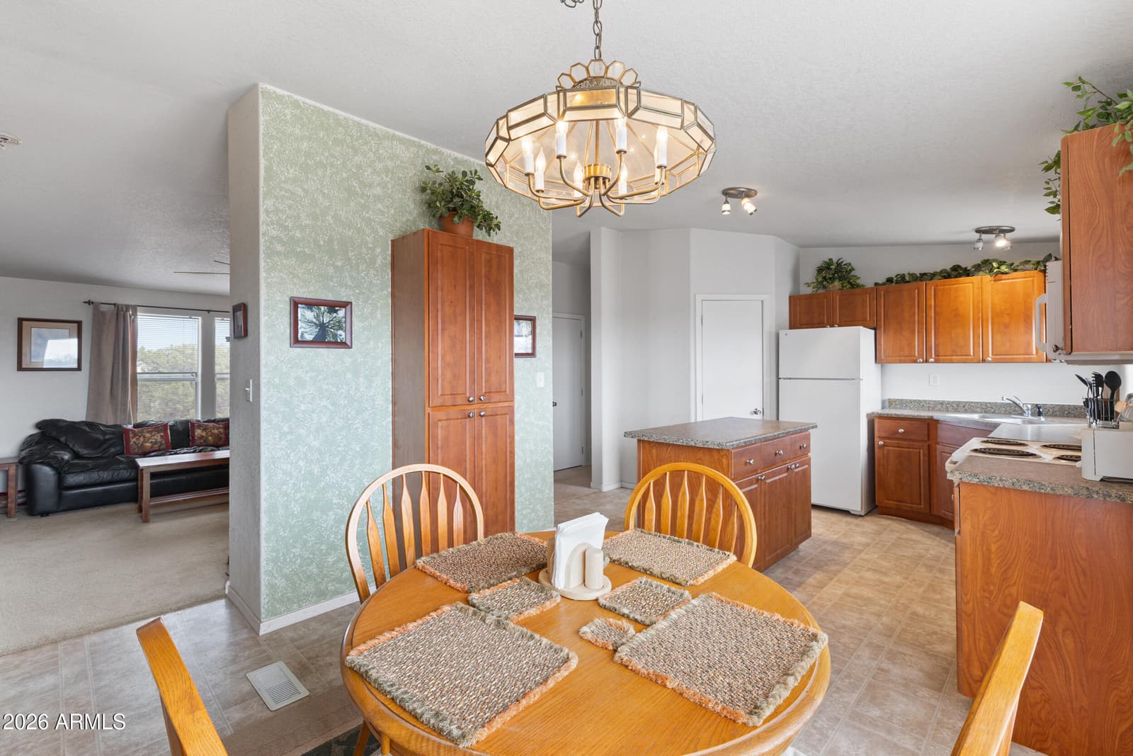 39 N5362 Road, Concho, AZ 85924 — photo 14 of 38