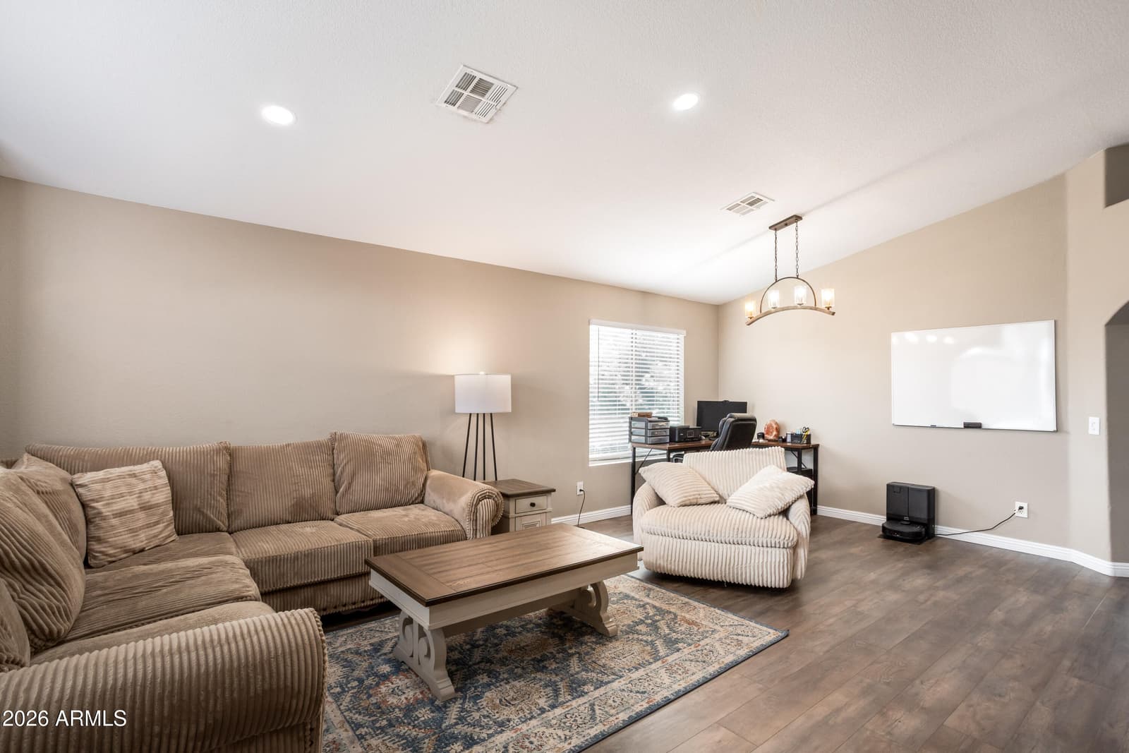 3880 VIA DE LA REINA, Sierra Vista, AZ 85650 — photo 5 of 38