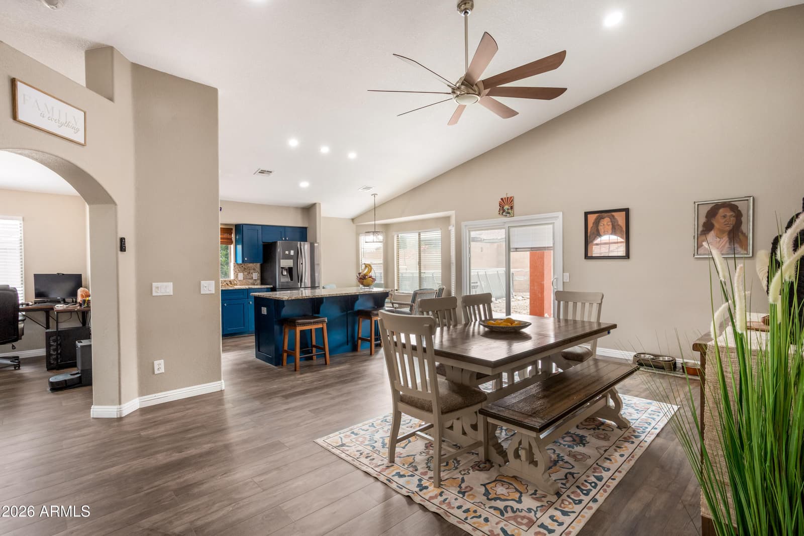 3880 VIA DE LA REINA, Sierra Vista, AZ 85650 — photo 13 of 38