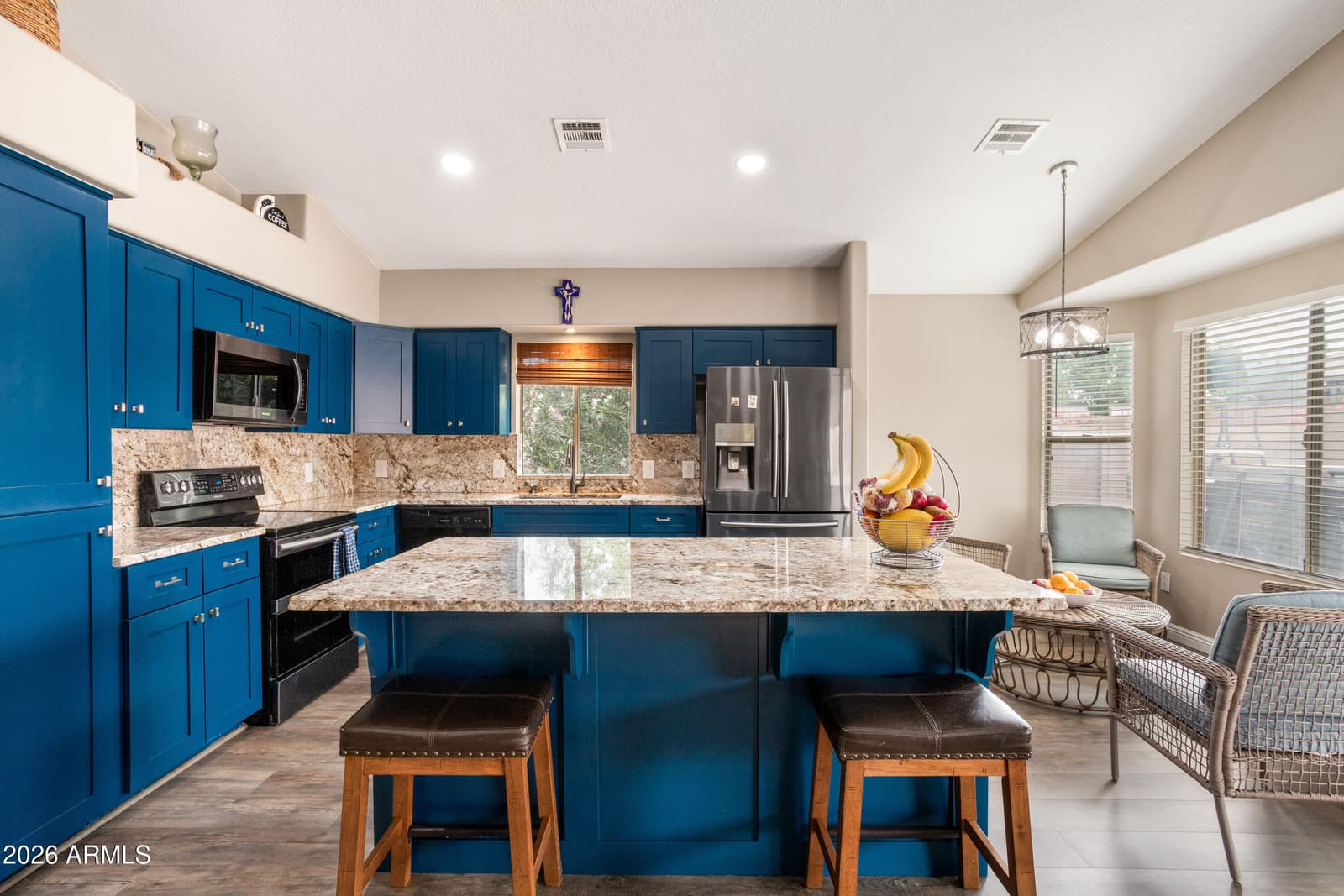 3880 VIA DE LA REINA, Sierra Vista, AZ 85650 — photo 15 of 38