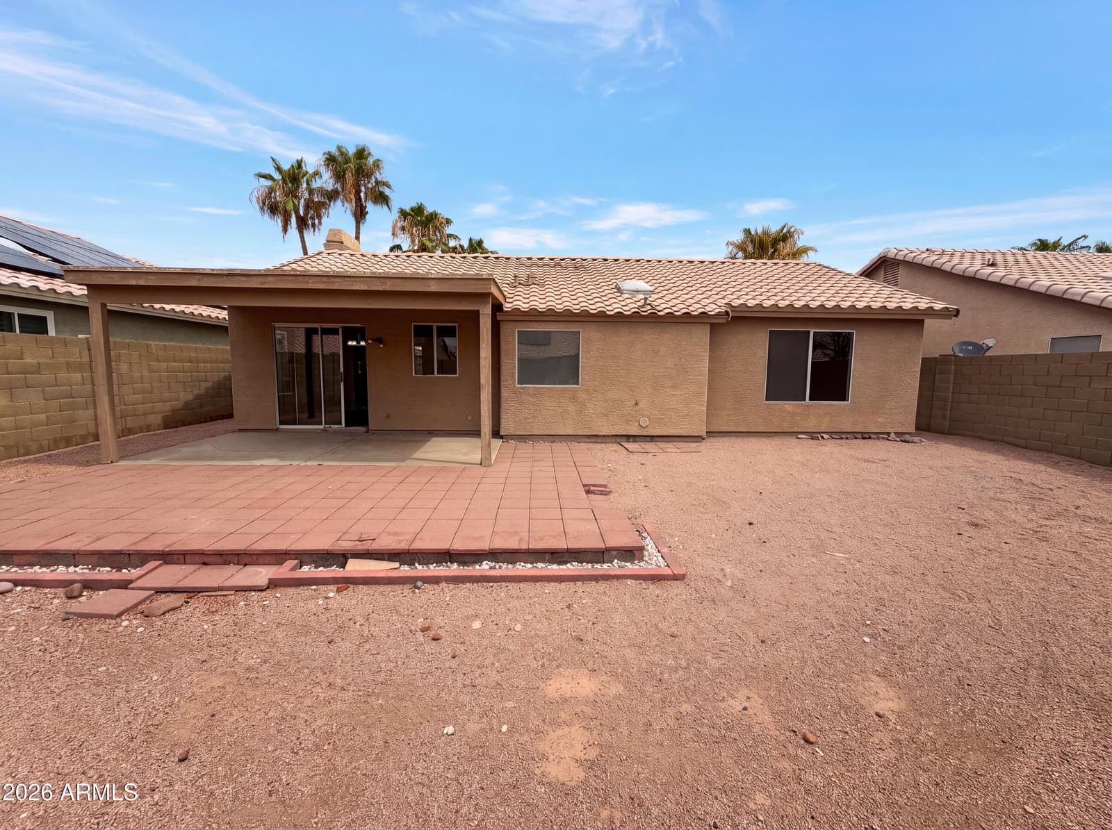 2945 E HONONEGH Drive, Phoenix, AZ 85050 — photo 5 of 24