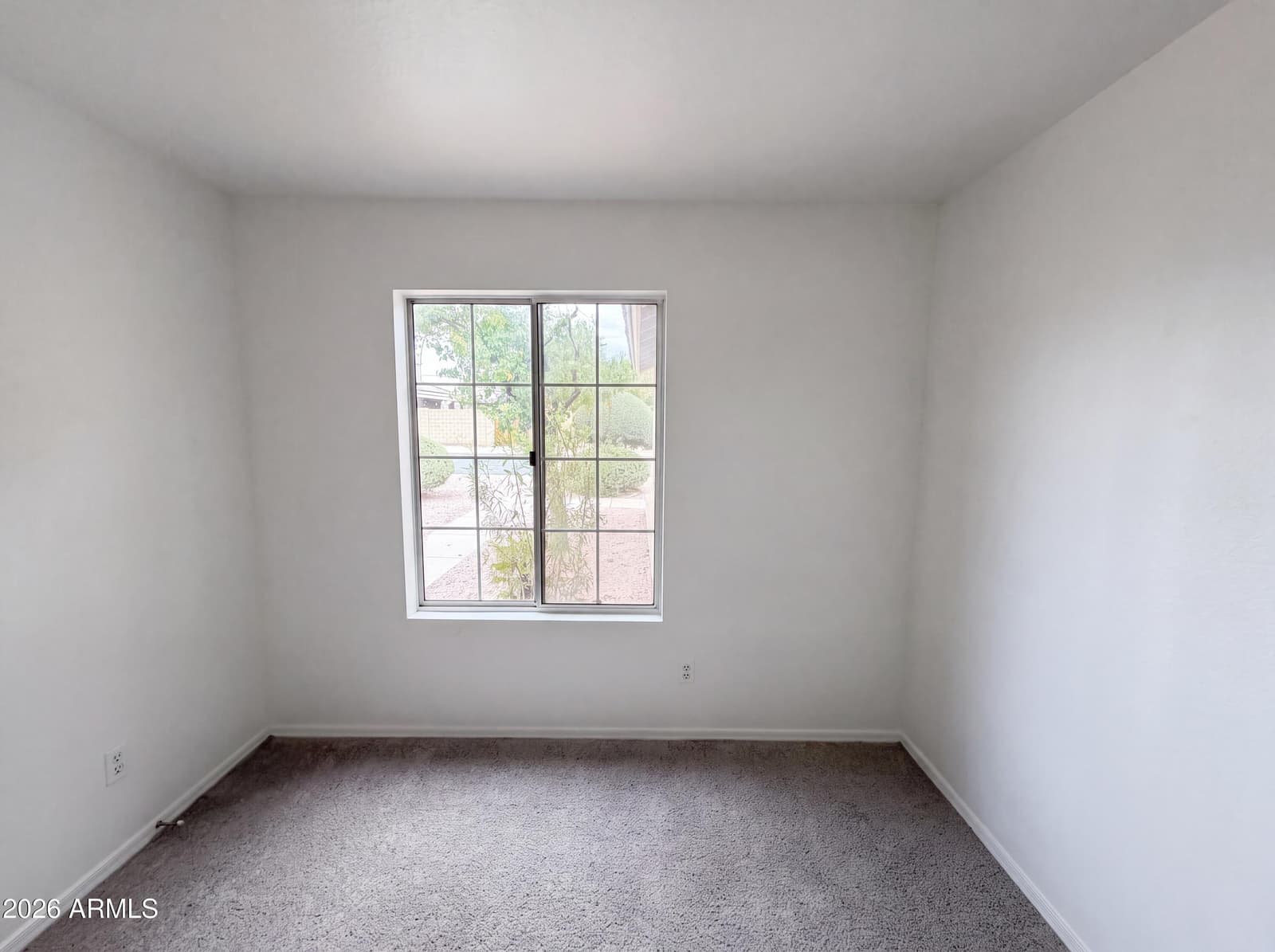 2945 E HONONEGH Drive, Phoenix, AZ 85050 — photo 12 of 24