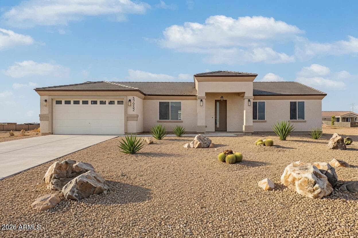 37932 W GRANT Street, Tonopah, AZ 85354