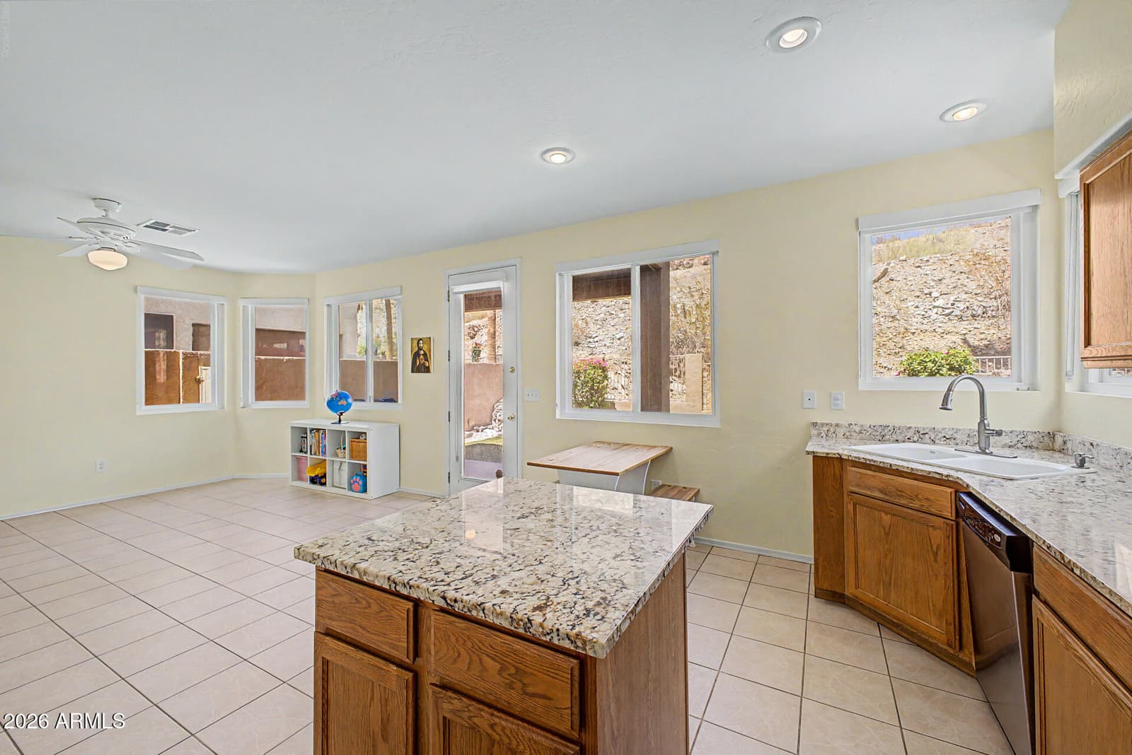 15215 S 14TH Place, Phoenix, AZ 85048 — photo 31 of 51