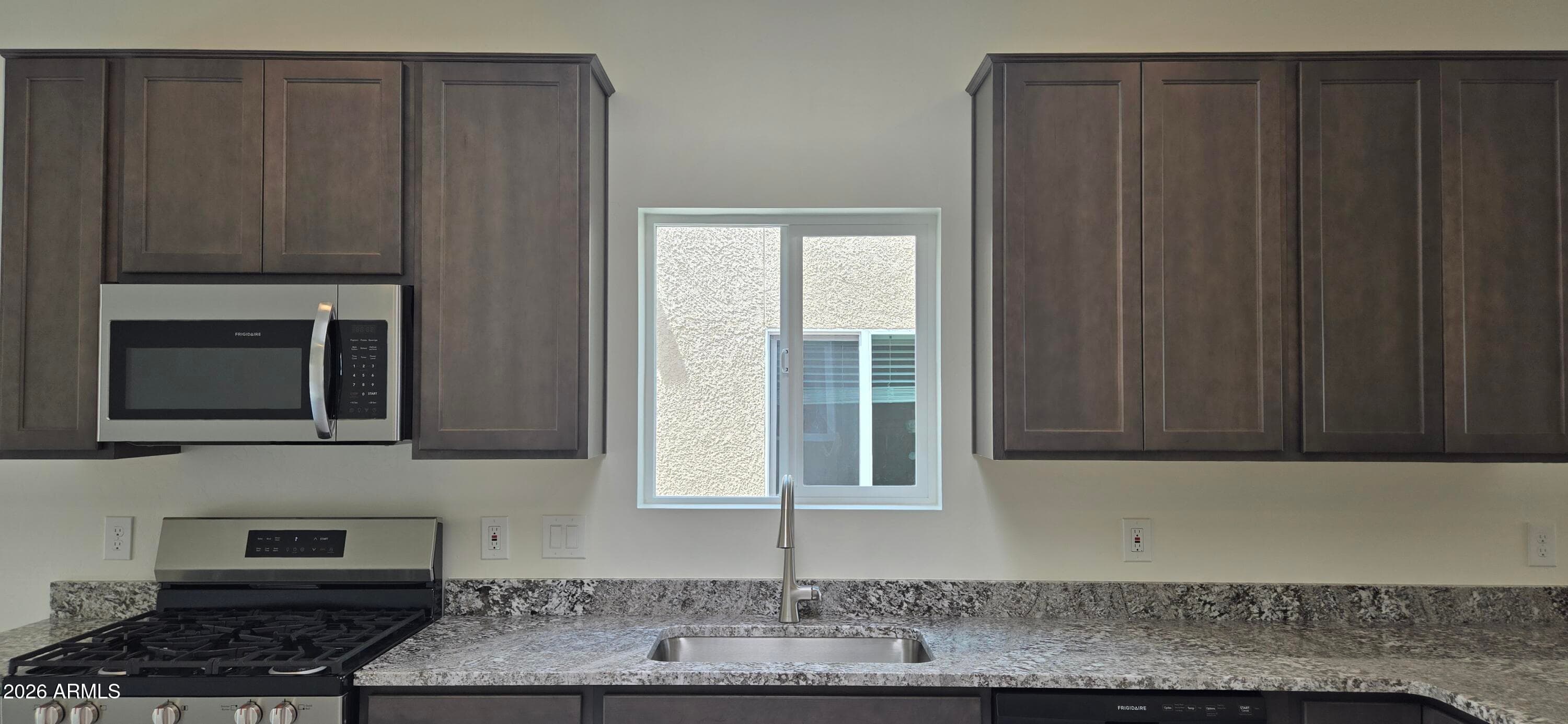 632 S Sky Ranch Road, Sierra Vista, AZ 85635 — photo 9 of 35