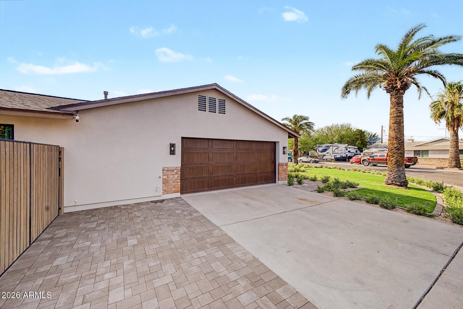 3341 E COCHISE Drive, Phoenix, AZ 85028 — photo 6 of 46