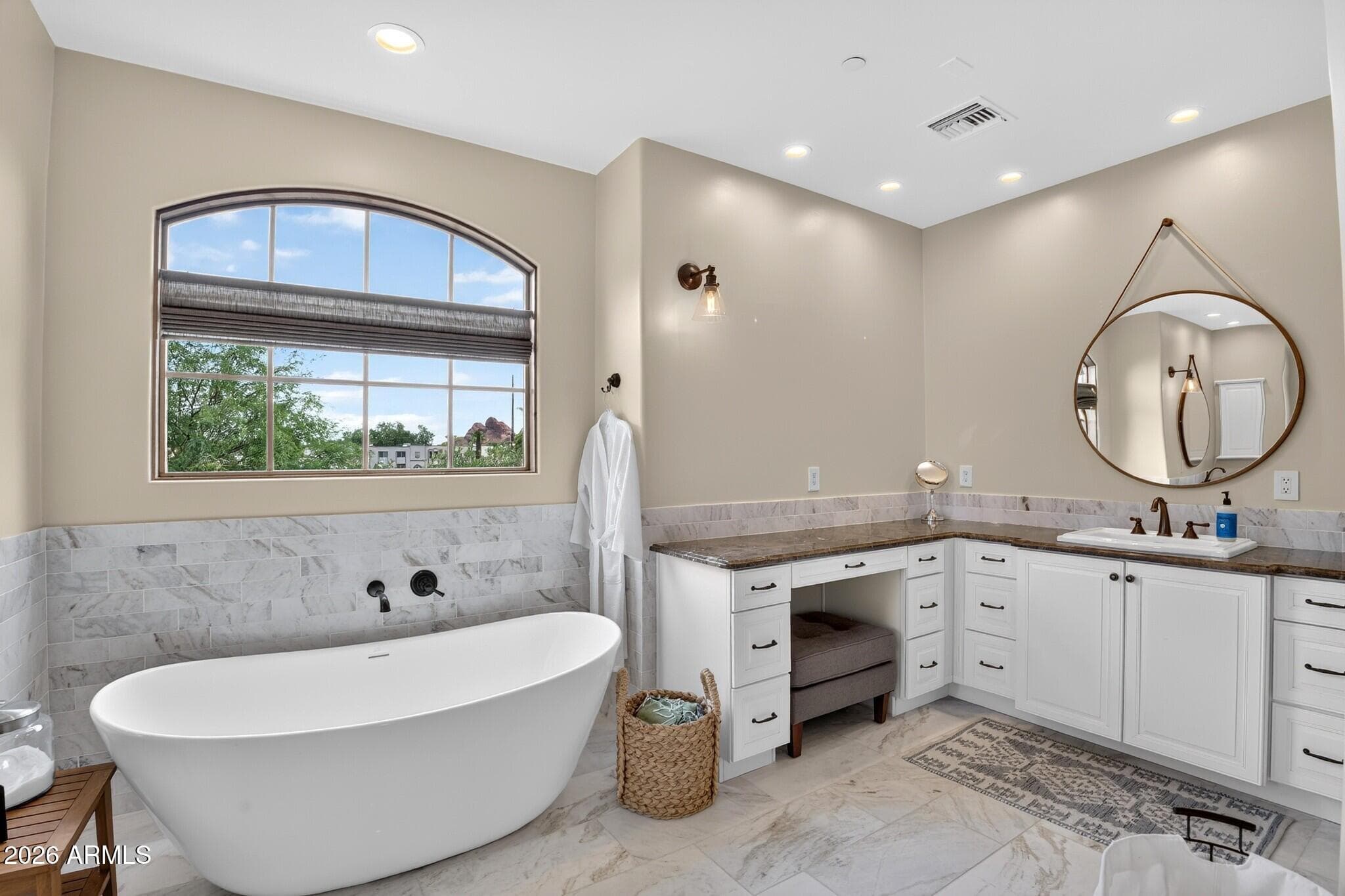 5807 E ORANGE BLOSSOM Lane, Phoenix, AZ 85018 — photo 19 of 41