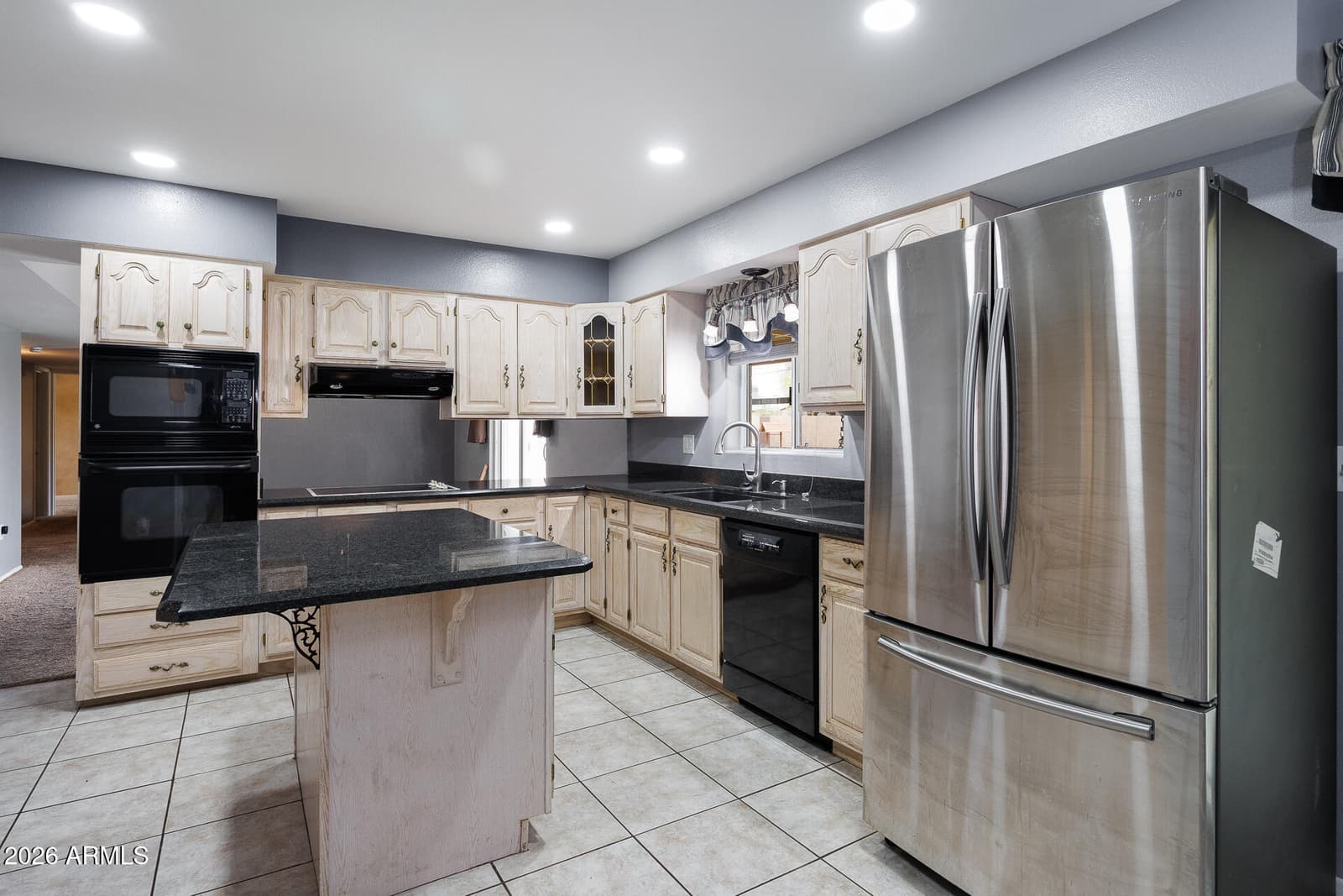 303 E MARKLEY Drive, Casa Grande, AZ 85122 — photo 14 of 61