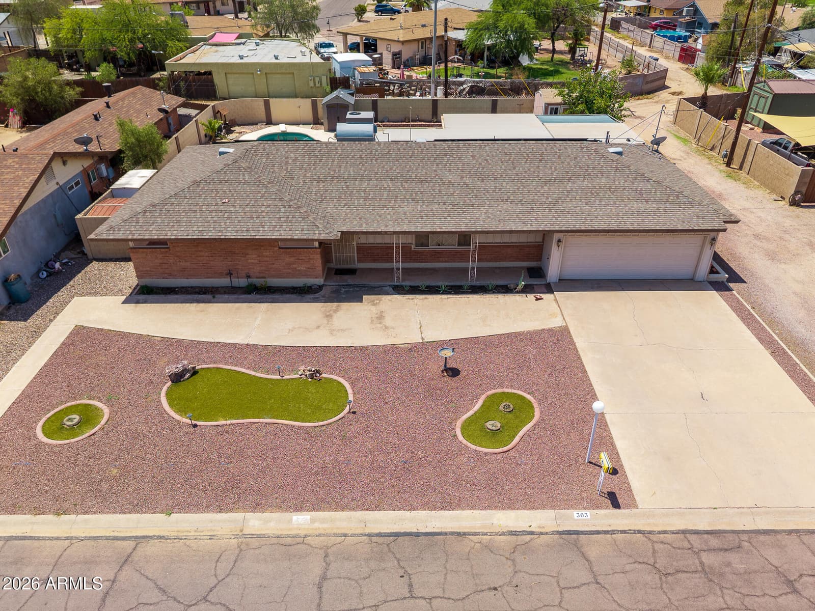 303 E MARKLEY Drive, Casa Grande, AZ 85122 — photo 9 of 61