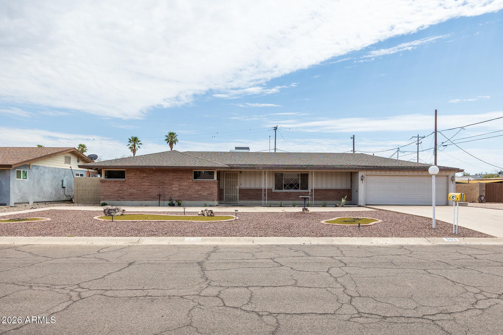 303 E MARKLEY Drive, Casa Grande, AZ 85122 — photo 8 of 61