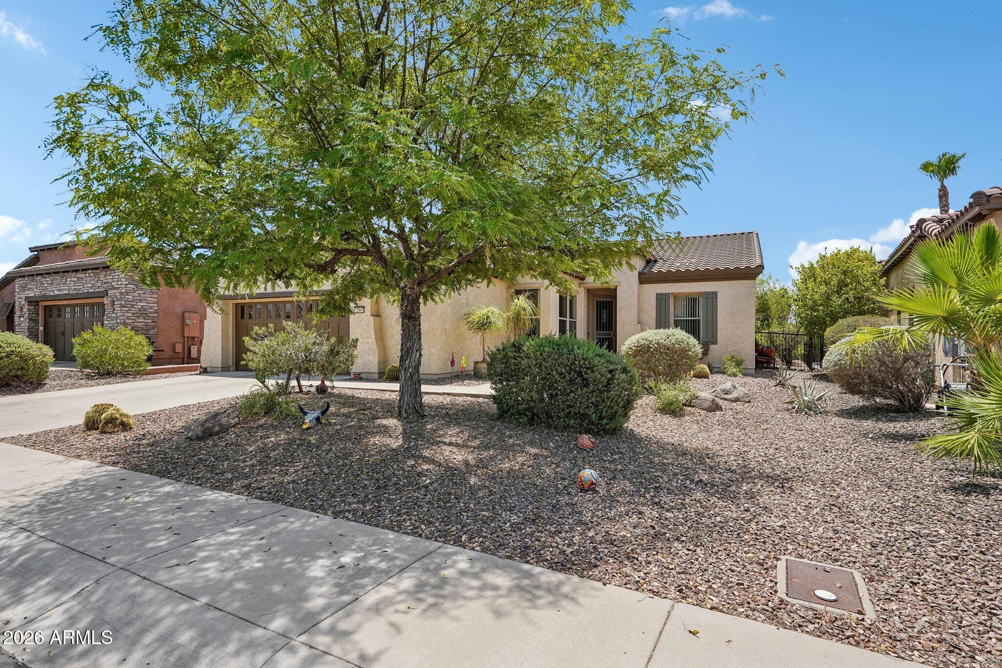 12445 W FETLOCK Trail, Peoria, AZ 85383 — photo 7 of 44