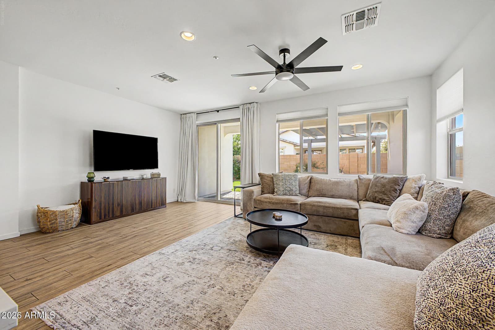 1876 S HUISH Drive, Gilbert, AZ 85295 — photo 8 of 56