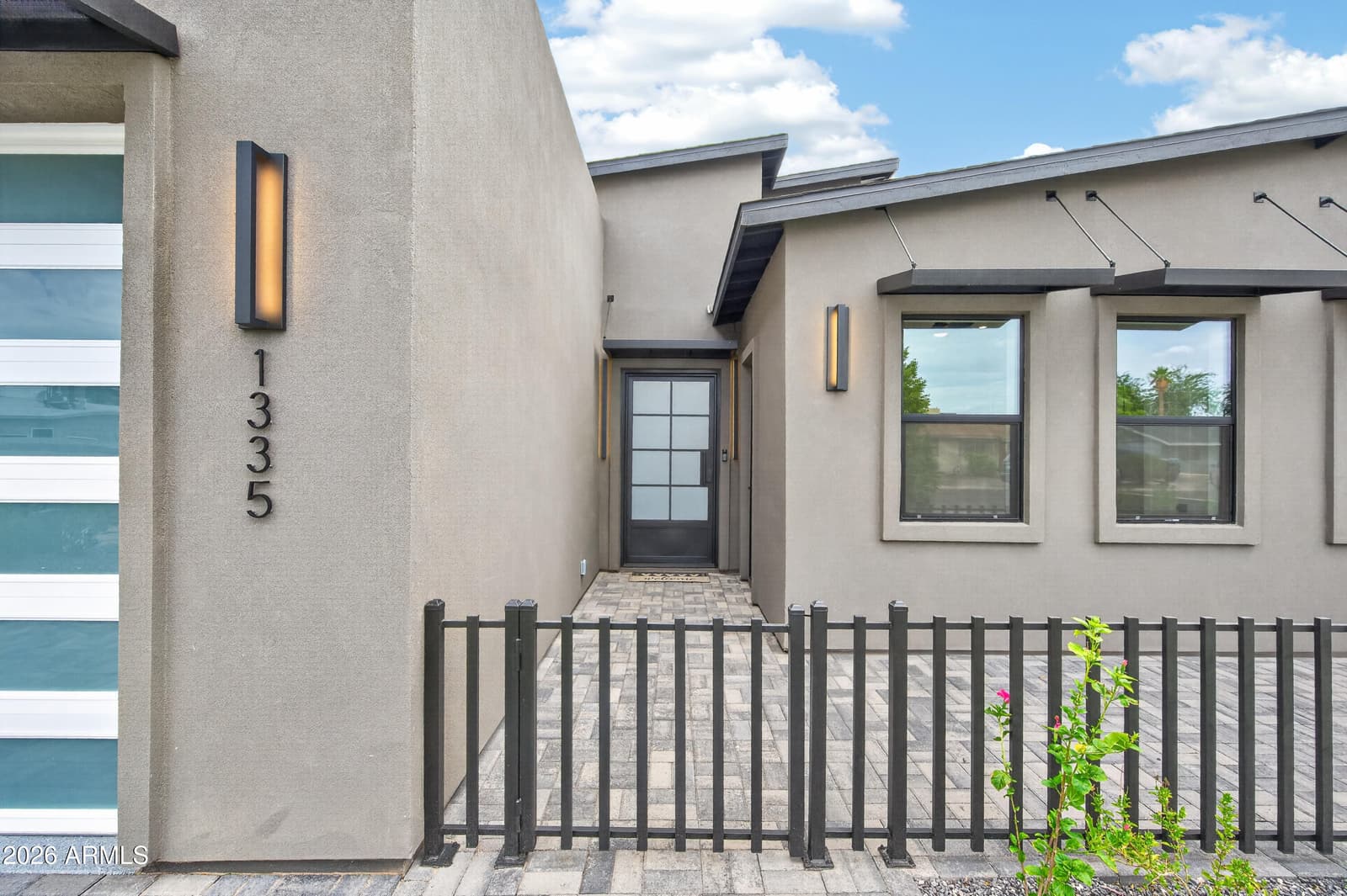 1335 E KALER Drive, Phoenix, AZ 85020 — photo 3 of 44