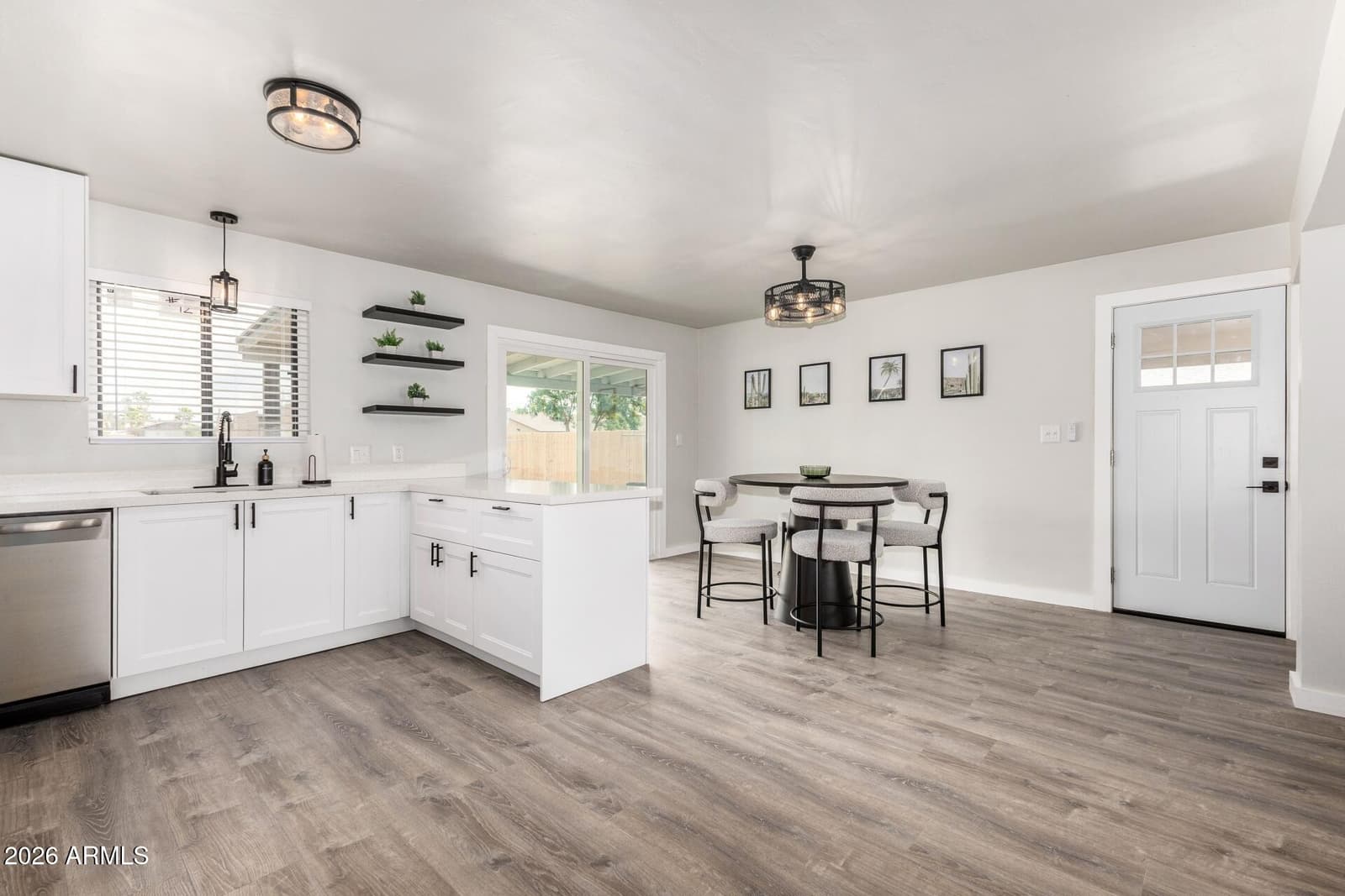 335 S Harris Drive, Mesa, AZ 85204 — photo 10 of 31