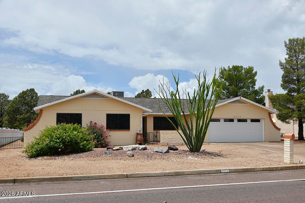 2916 SAINT ANDREWS Drive, Sierra Vista, AZ 85650 — photo 1 of 41